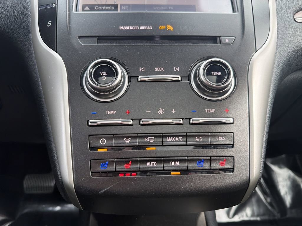 Used 2019 Lincoln MKC Reserve w/ MKC Climate Package image 27