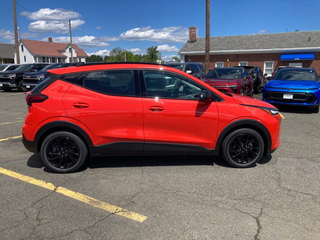 New 2027 Chevrolet Bolt RS w/ Technology Package FWD image 8