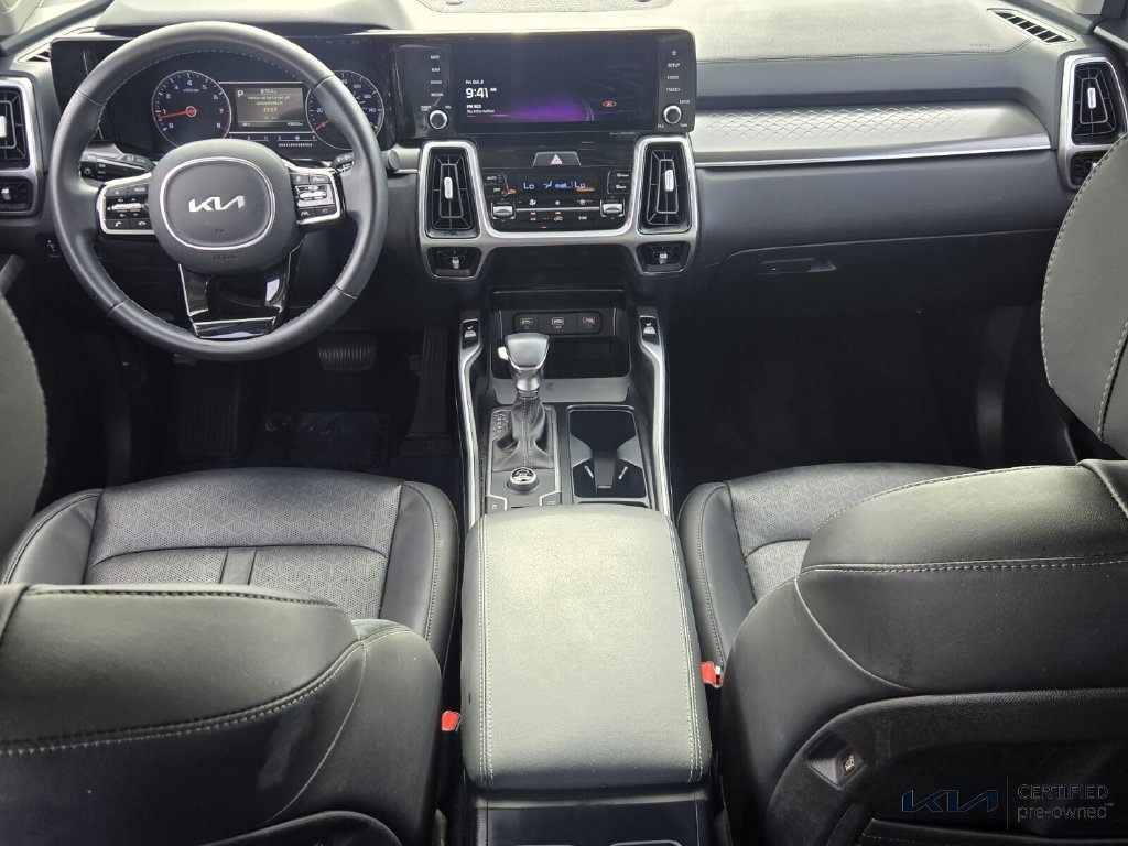 Certified 2022 Kia Sorento S FWD image 13