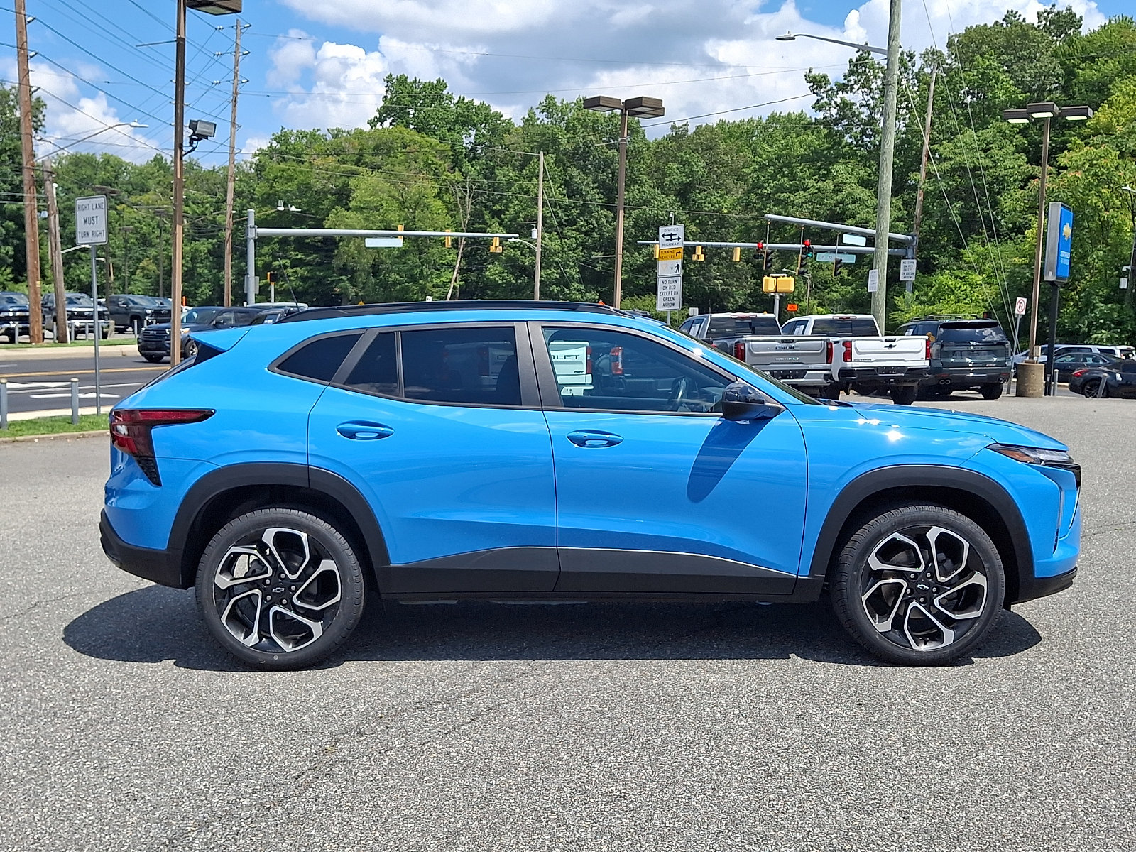 Certified 2024 Chevrolet Trax RS w/ Sunroof Package FWD image 7