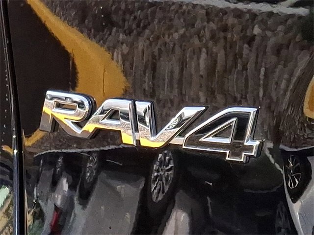 Certified 2022 Toyota RAV4 LE image 30