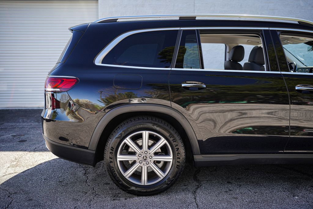 Used 2023 Mercedes-Benz GLS 450 4MATIC image 16