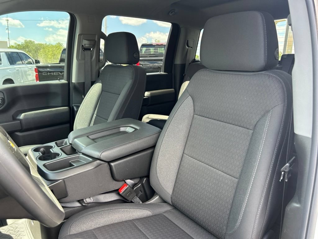 Used 2025 Chevrolet Silverado 2500 Custom w/ Custom Value Package AWD/4WD image 20