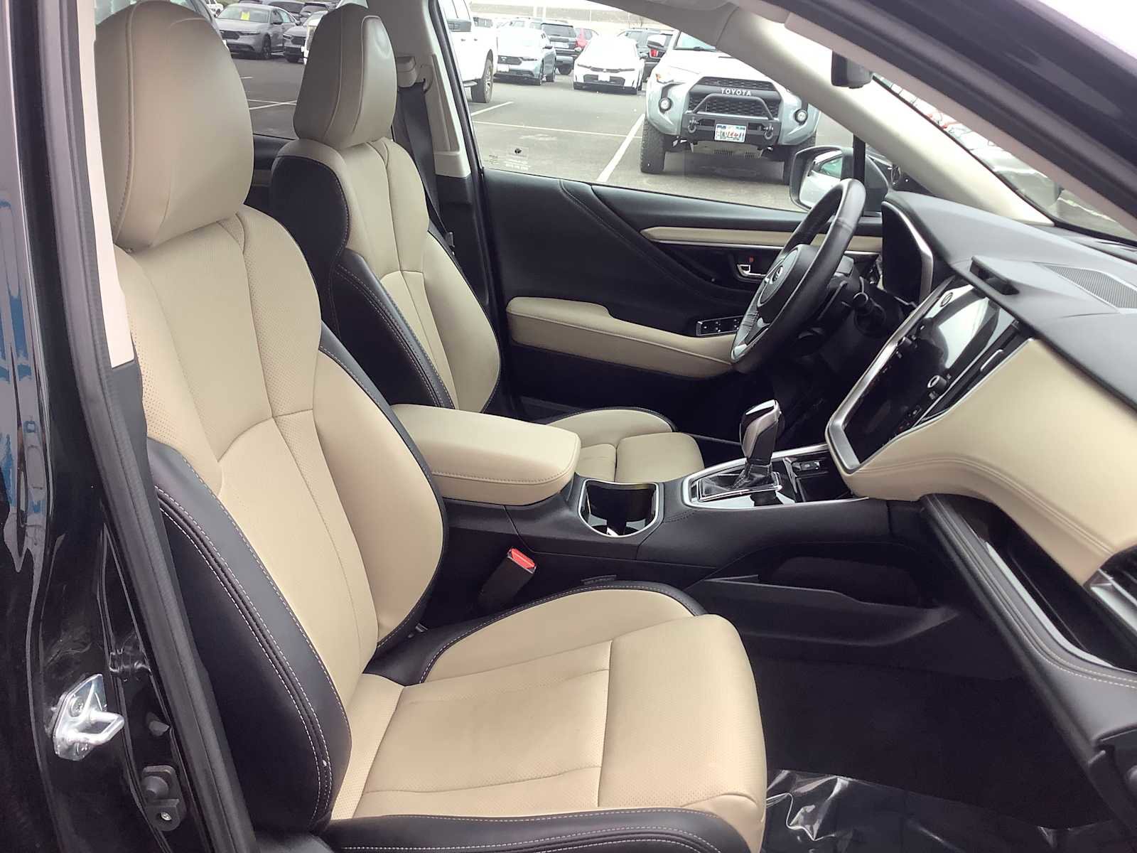 Used 2025 Subaru Outback Limited image 15