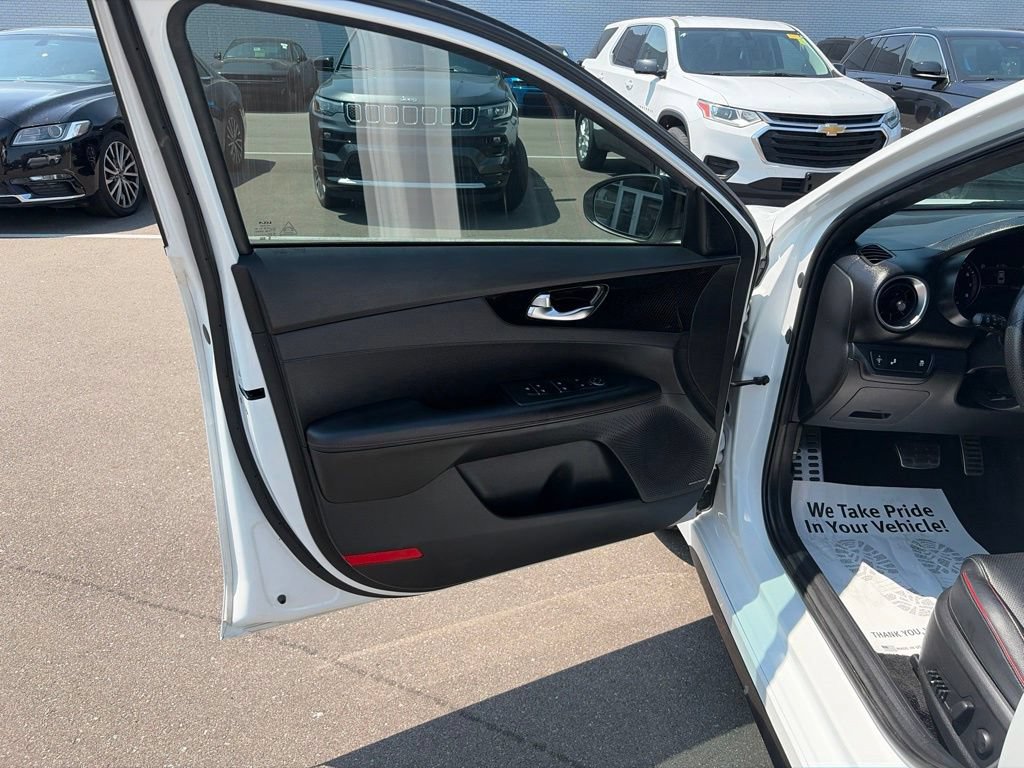 Used 2022 Kia Forte GT w/ GT2 Package FWD image 14