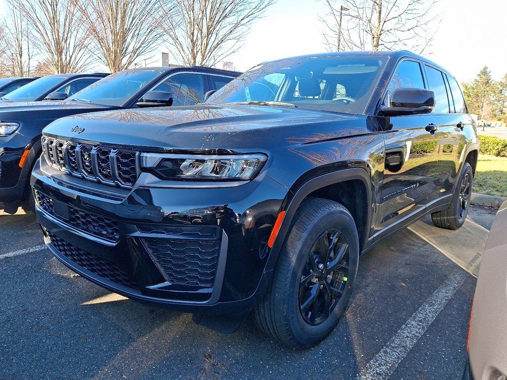 New 2026 Jeep Grand Cherokee Altitude