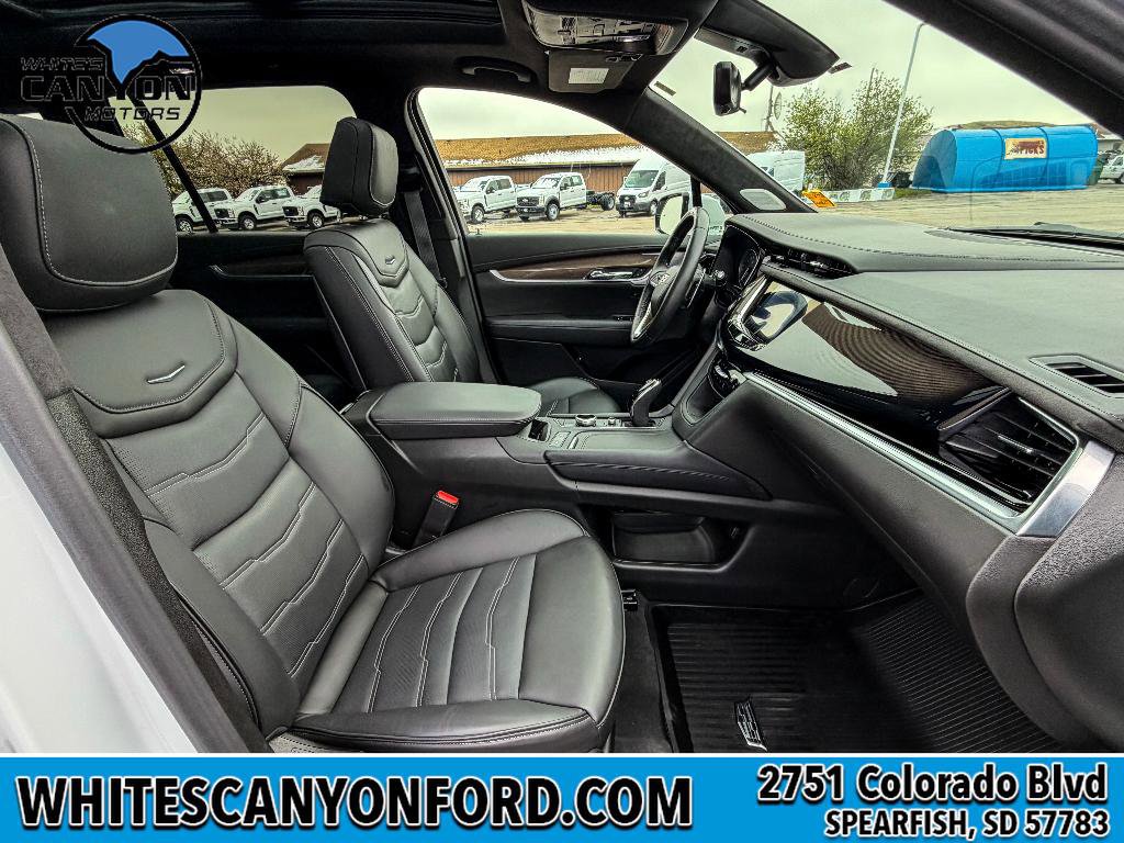 Used 2025 Cadillac XT6 Sport w/ Platinum Package AWD/4WD image 14