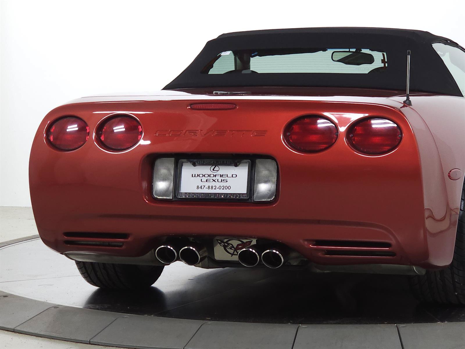 Used 1998 Chevrolet Corvette Convertible w/ Memory Pkg RWD image 13