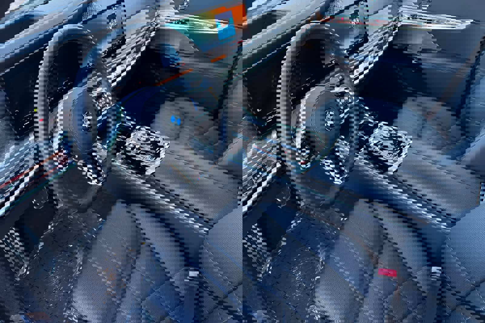 Certified 2023 BMW 760i xDrive w/ Executive Package image 11