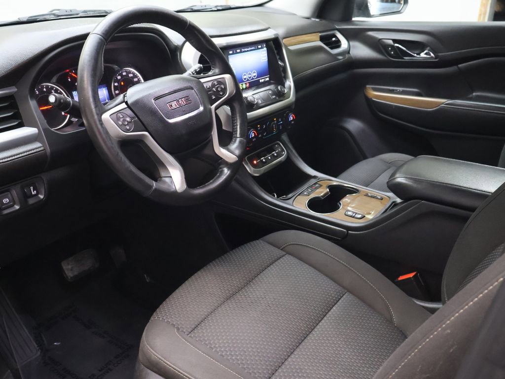 Used 2020 GMC Acadia SLE w/ Driver Convenience Package FWD image 19