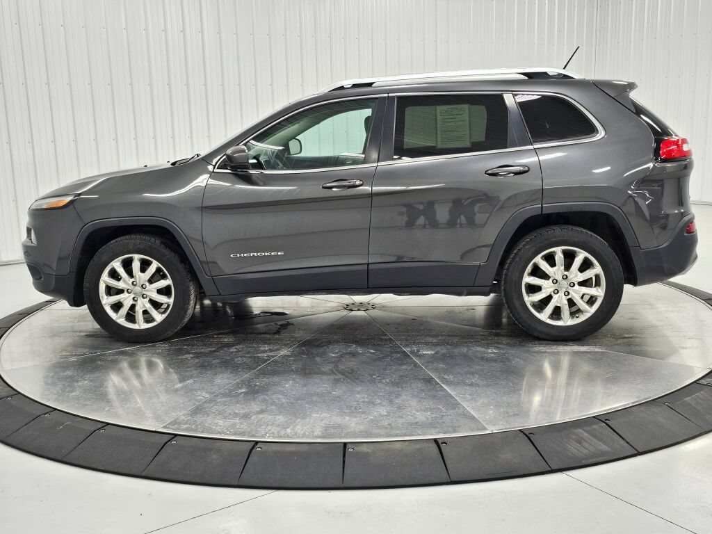 Used 2015 Jeep Cherokee Limited AWD/4WD image 2