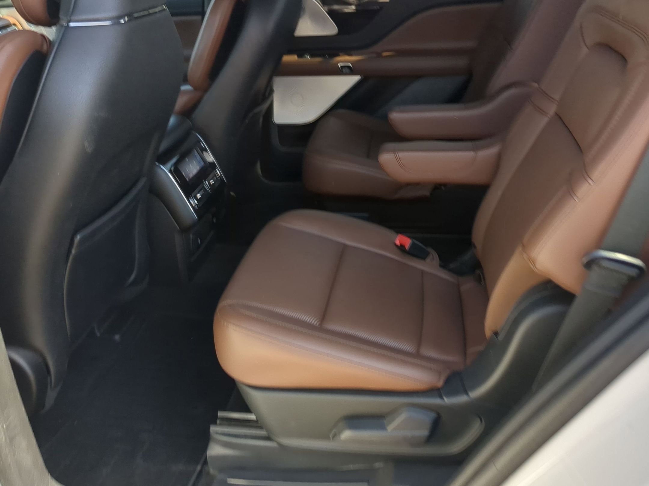 Used 2023 Lincoln Aviator Reserve w/ Equipment Group 201A image 22