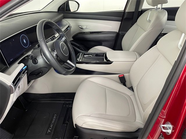 Certified 2025 Hyundai Tucson Limited image 2