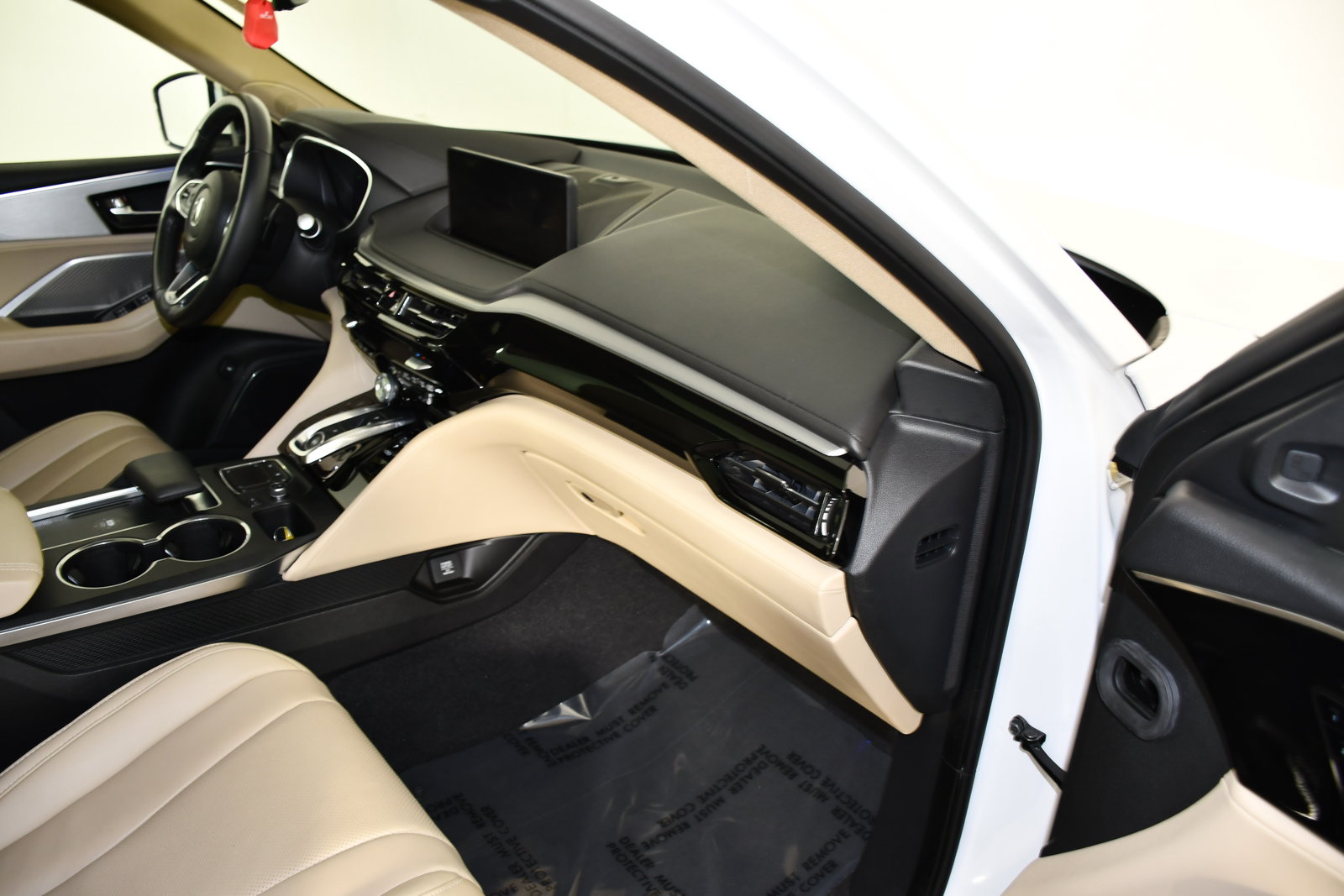 Certified 2024 Acura MDX SH-AWD w/ Technology Package image 41