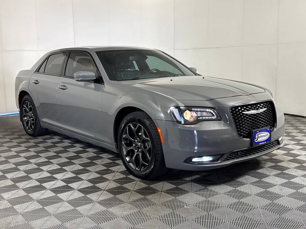 Used 2018 Chrysler 300 S w/ 300S Premium Group AWD/4WD image 5