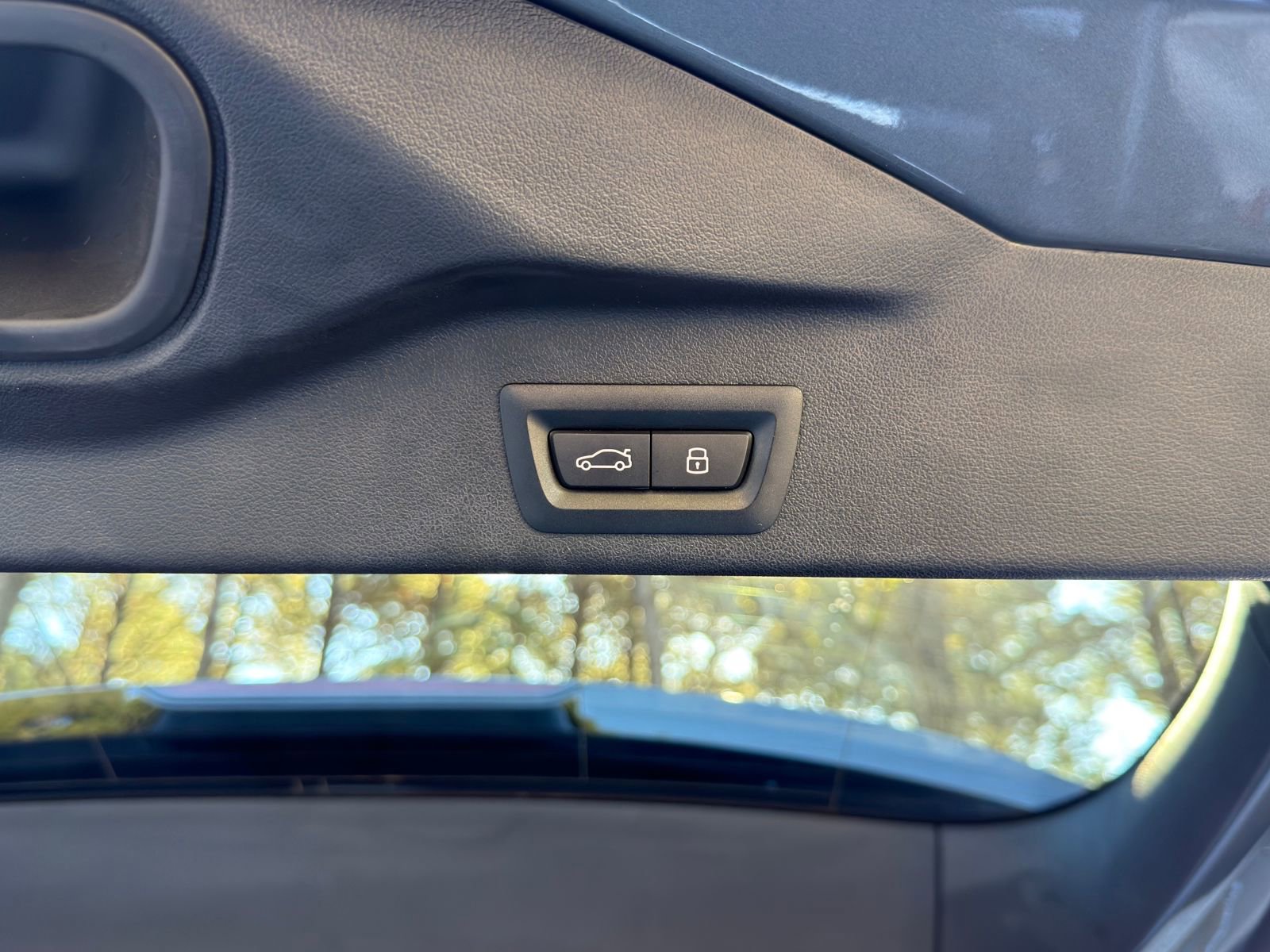 Used 2024 BMW X5 xDrive50e image 18