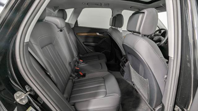 Used 2023 Audi Q5 2.0T Premium Plus w/ Premium Plus Package AWD/4WD image 23