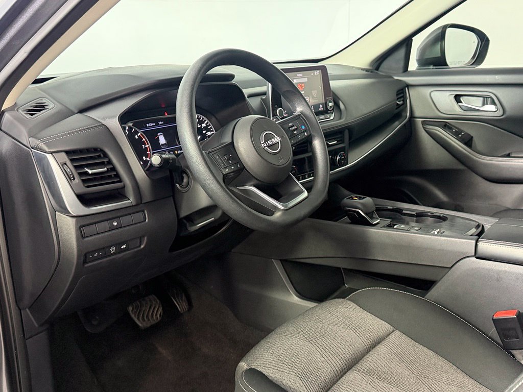 Used 2024 Nissan Rogue SV FWD image 12