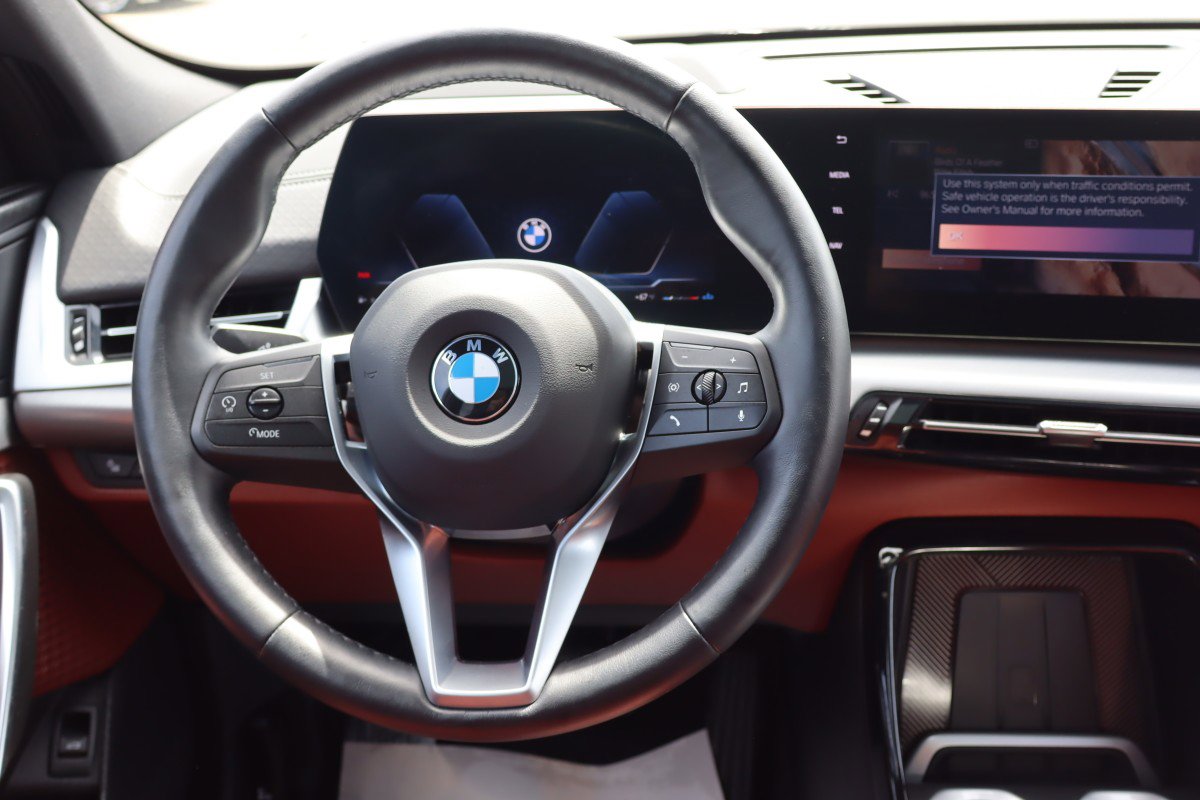 Used 2026 BMW X2 xDrive28i AWD/4WD image 11