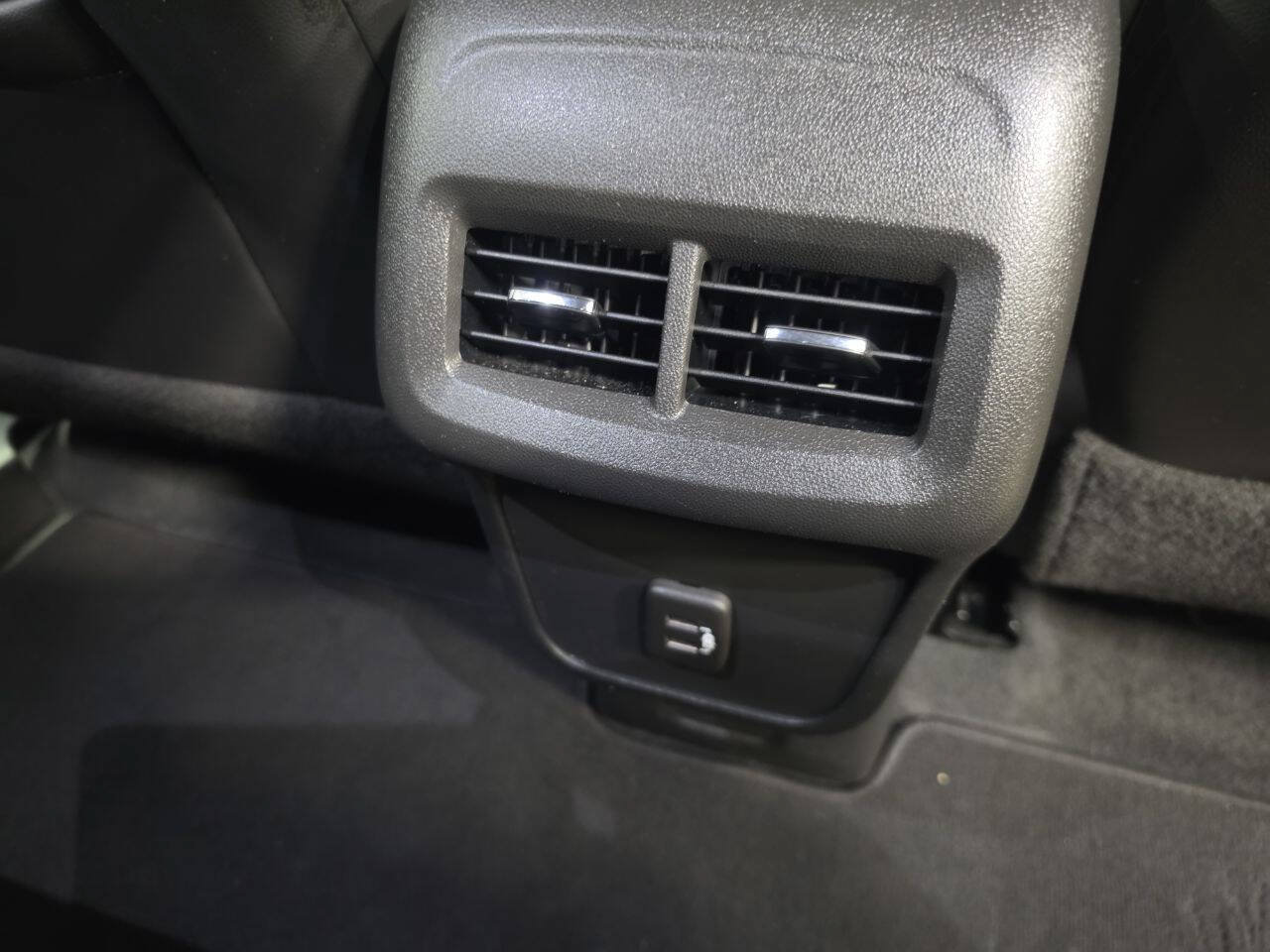 Used 2021 Chevrolet Equinox Premier w/ LPO, Floor Liner Package AWD/4WD image 19