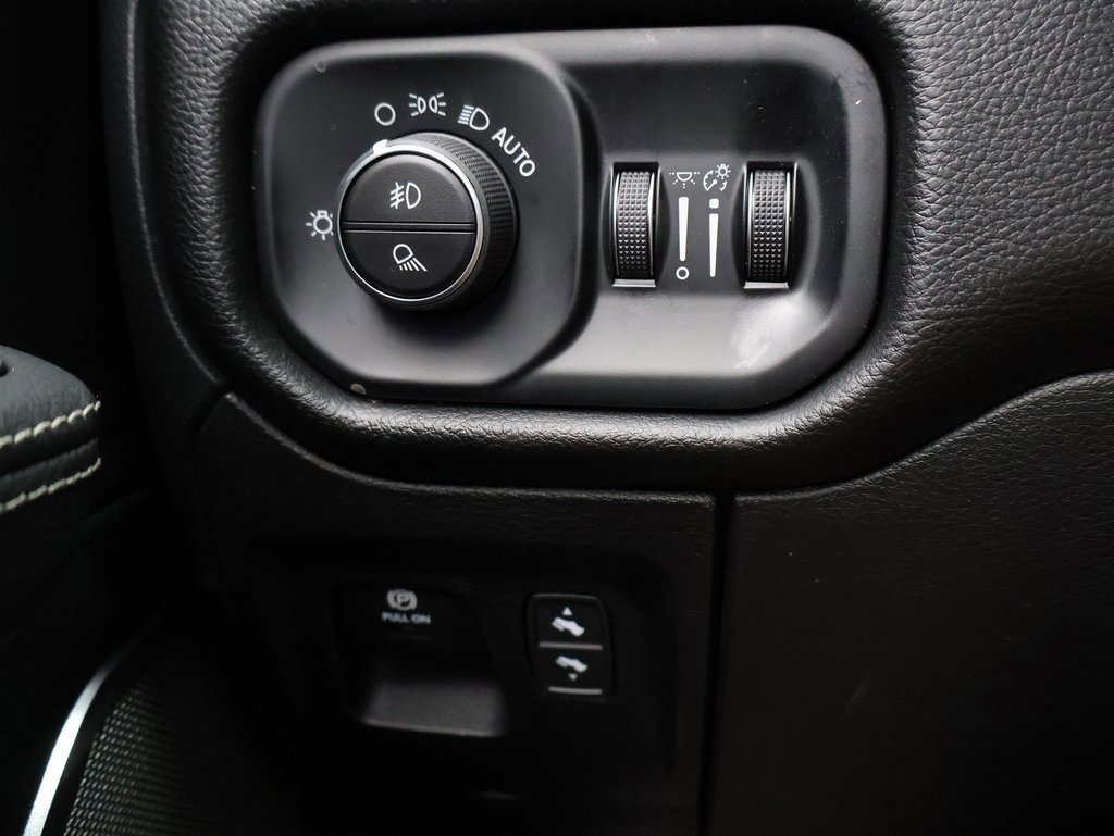New 2026 RAM 1500 Laramie w/ Night Edition image 31