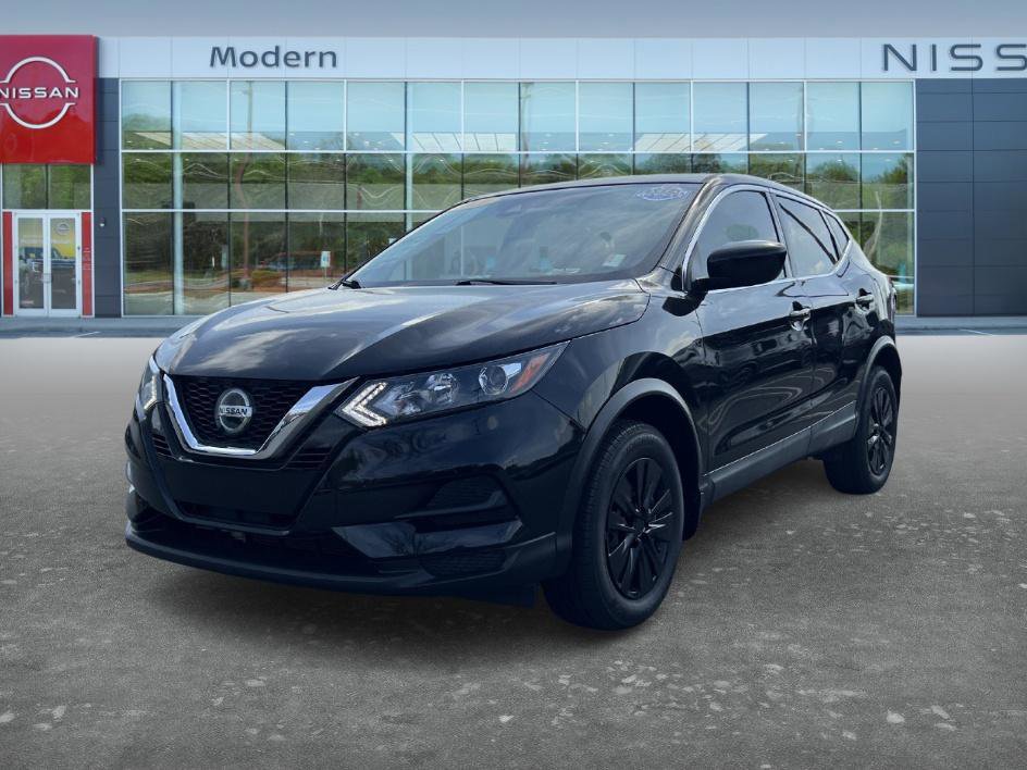 Used 2020 Nissan Rogue Sport S image 1