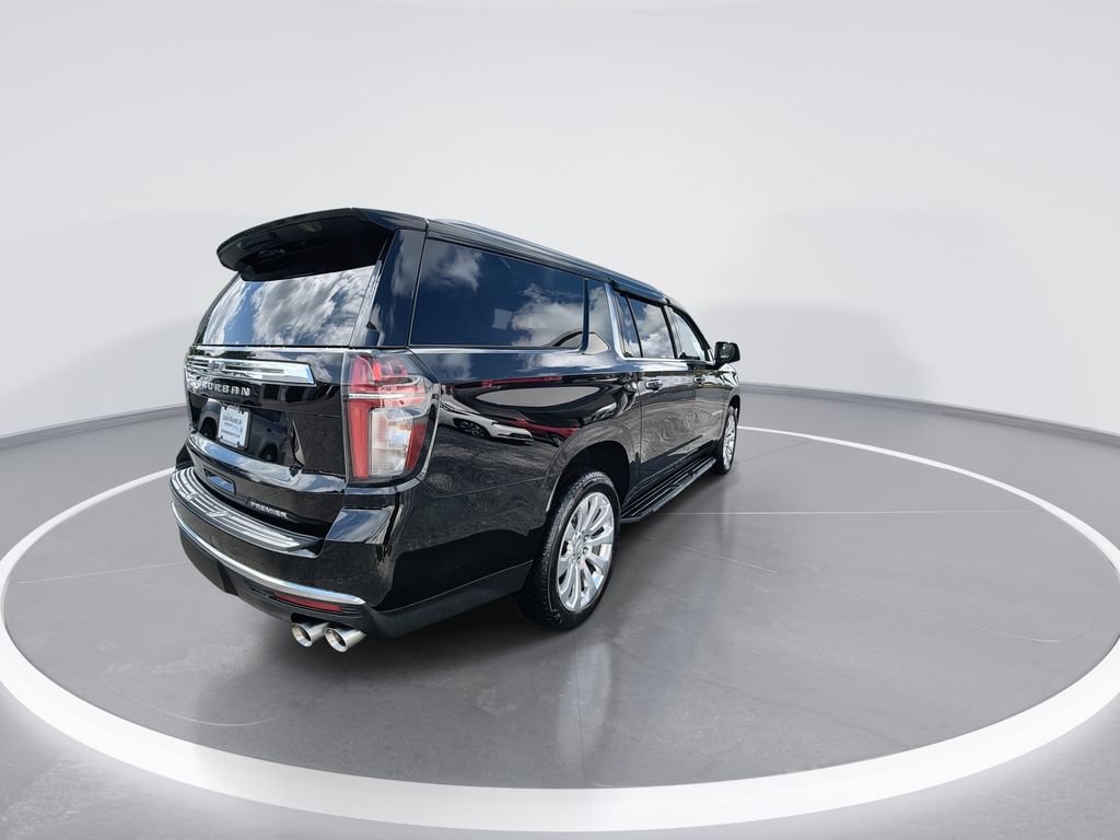 Used 2024 Chevrolet Suburban Premier AWD/4WD image 8