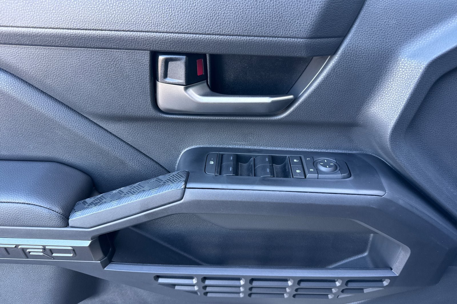 New 2026 Toyota Tacoma TRD Off-Road AWD/4WD image 13