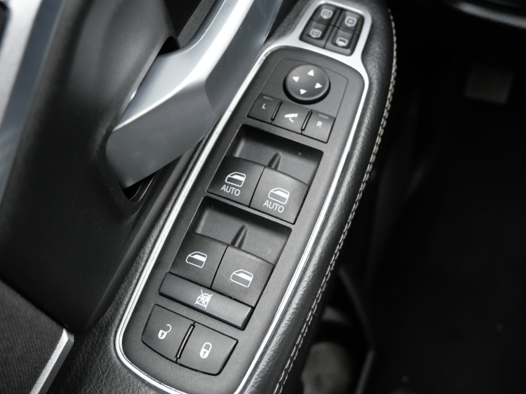 Used 2024 RAM 3500 Big Horn AWD/4WD image 13