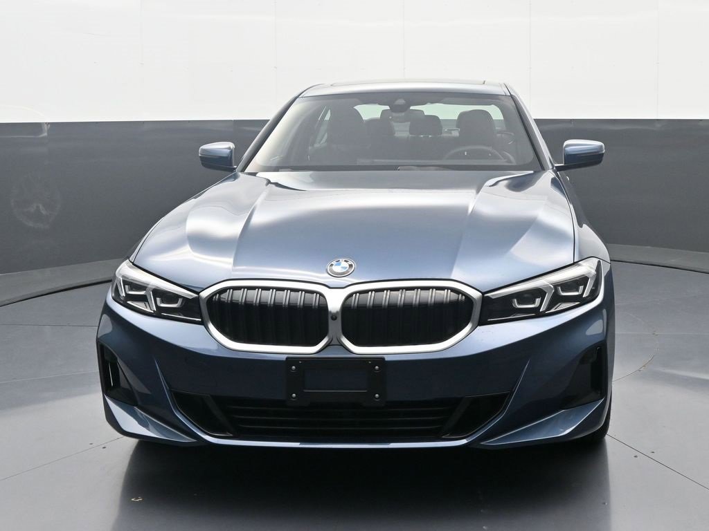 Used 2025 BMW 330i xDrive Sedan image 2