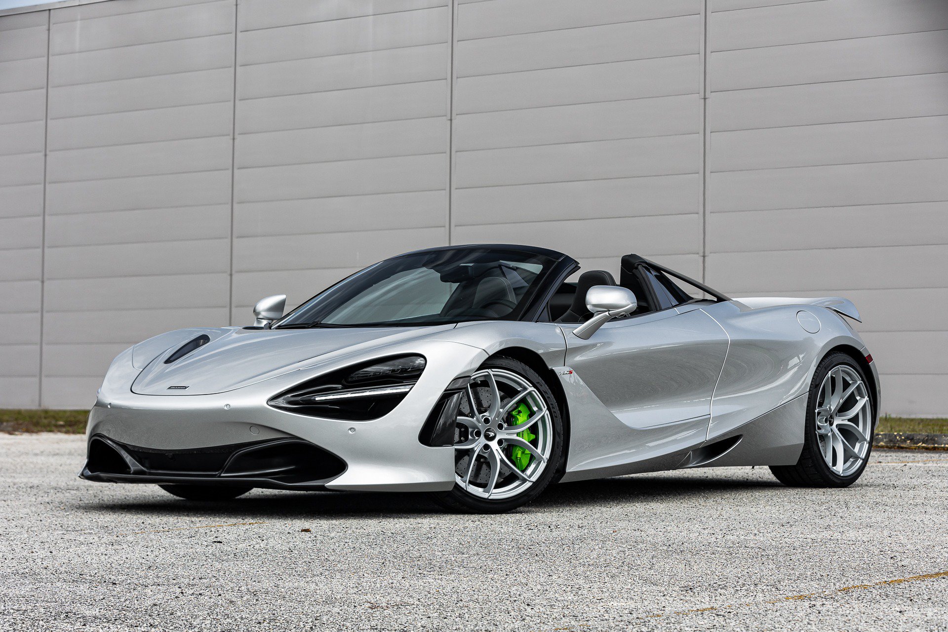 Used 2020 McLaren 720S Luxury RWD image 22