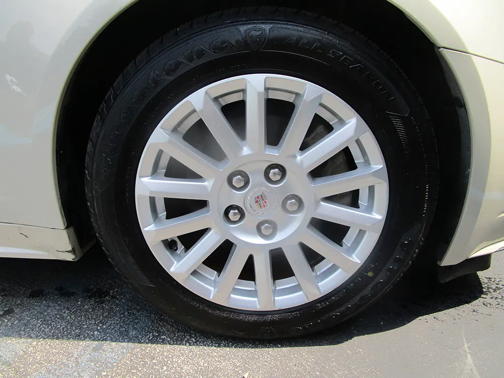 Used 2011 Cadillac CTS Luxury AWD/4WD image 8