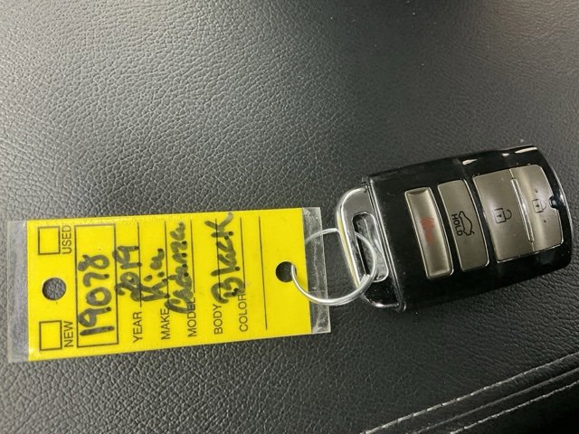 Used 2019 Kia Cadenza Premium image 29