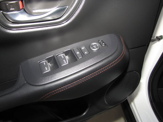 Certified 2025 Honda HR-V Sport image 10