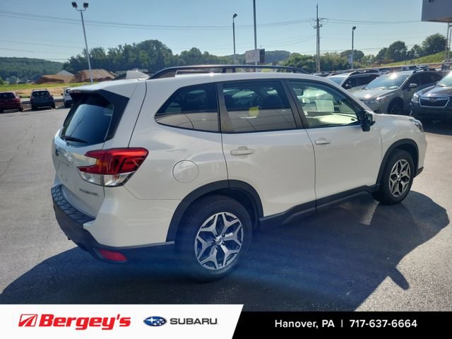 Used 2021 Subaru Forester Premium AWD/4WD image 4