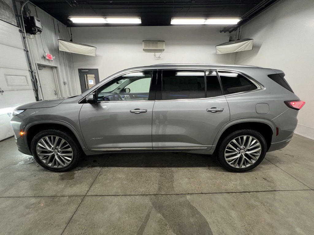 New 2026 Buick Enclave Avenir w/ Super Cruise Package image 4