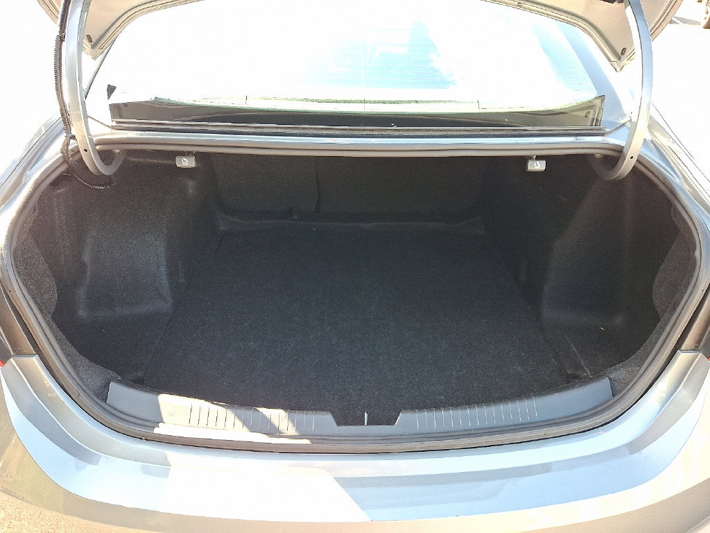 Certified 2024 Chevrolet Malibu LT FWD image 30