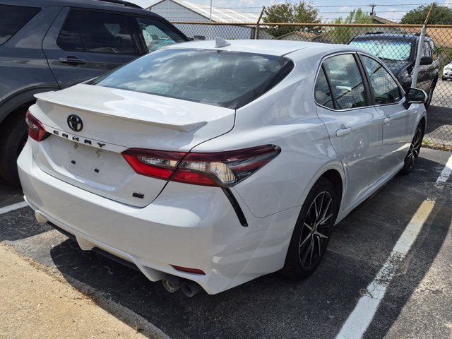Used 2024 Toyota Camry SE FWD image 8