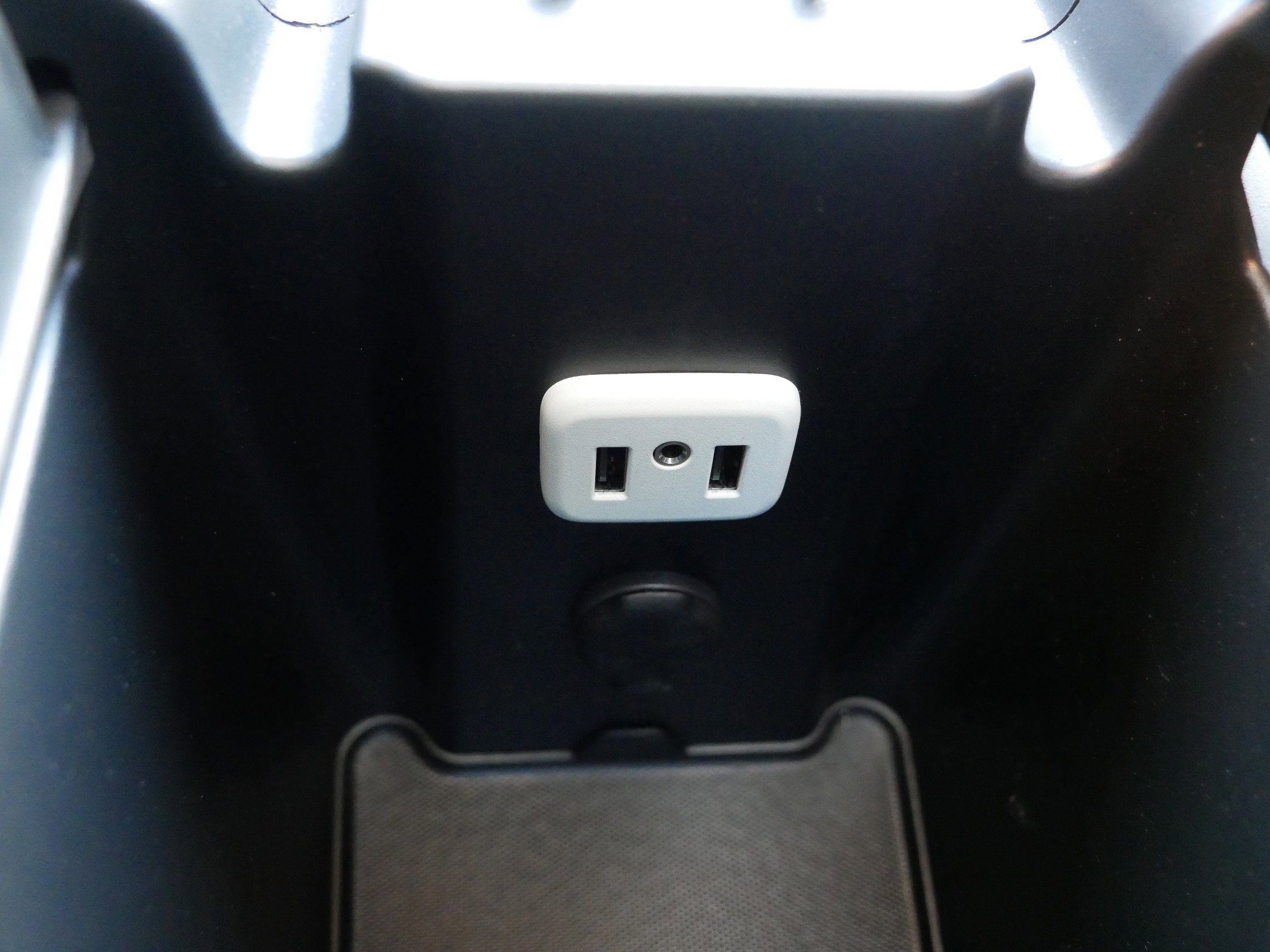 Used 2017 Buick Envision Essence w/ LPO, Cargo Package image 33