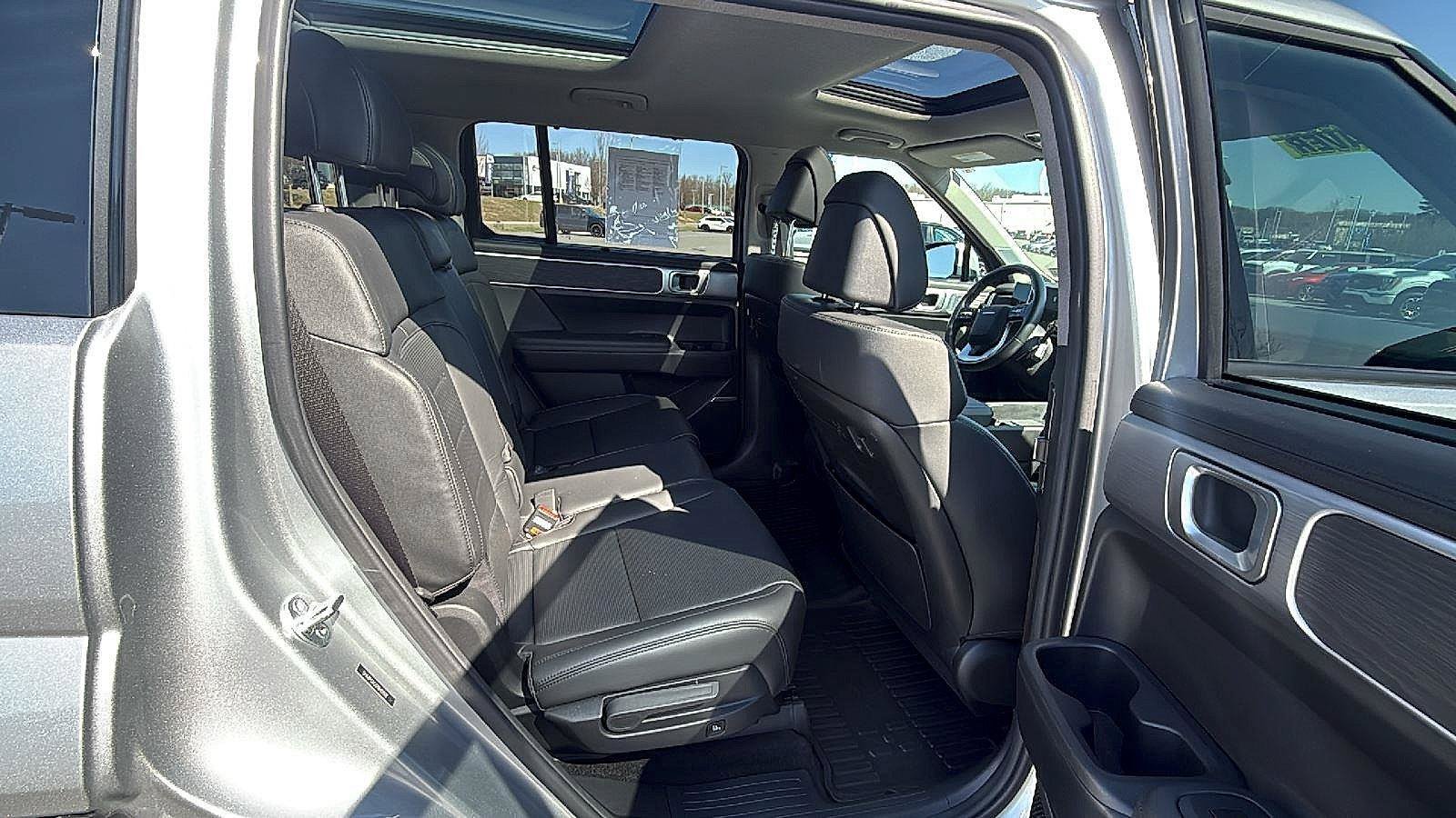 Certified 2024 Hyundai Santa Fe Limited FWD image 20
