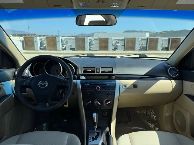 Used 2009 MAZDA MAZDA3 i Touring Value FWD image 12