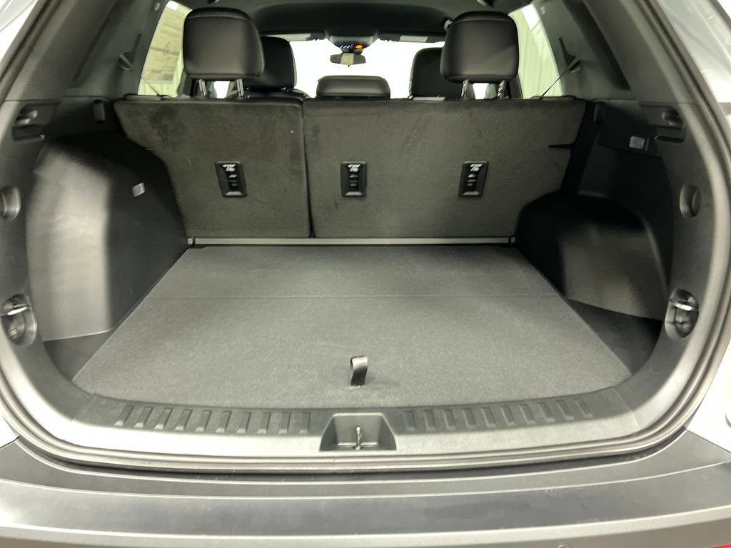 New 2027 Chevrolet Equinox LT w/ Convenience Package II AWD/4WD image 17