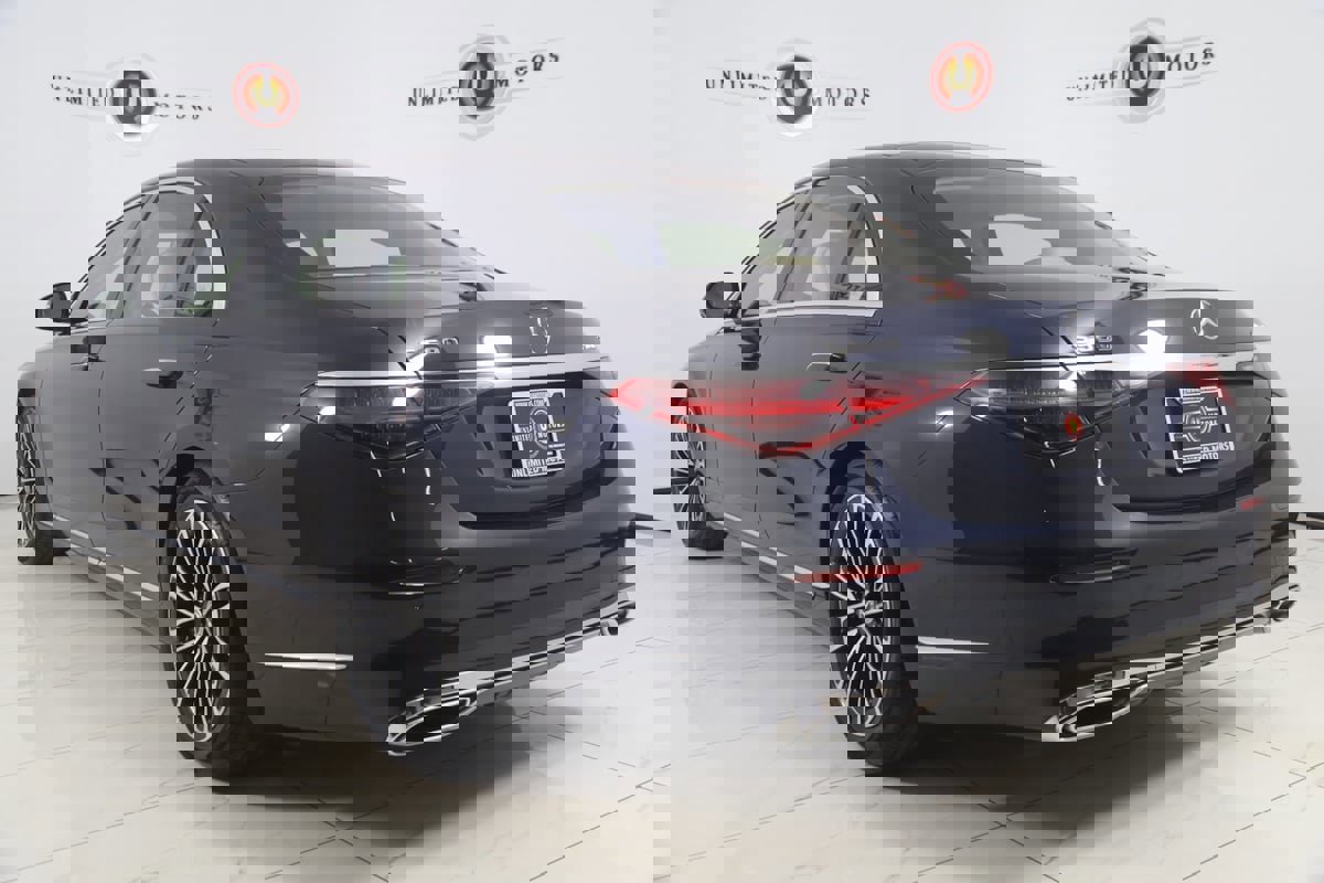 Used 2021 Mercedes-Benz S 580 4MATIC Sedan image 4