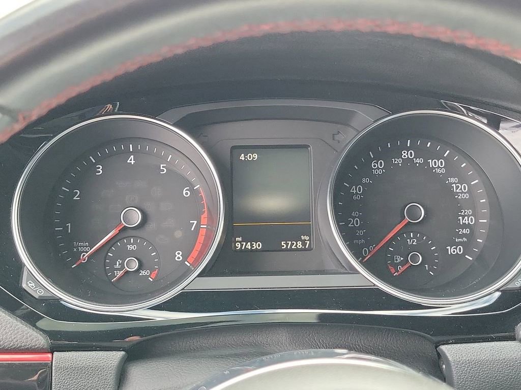 Used 2018 Volkswagen Jetta GLI image 35