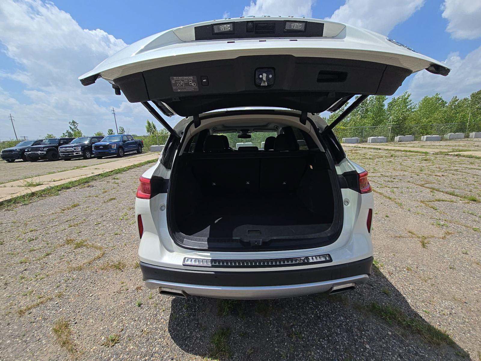 Used 2022 INFINITI QX50 Sensory AWD/4WD image 16