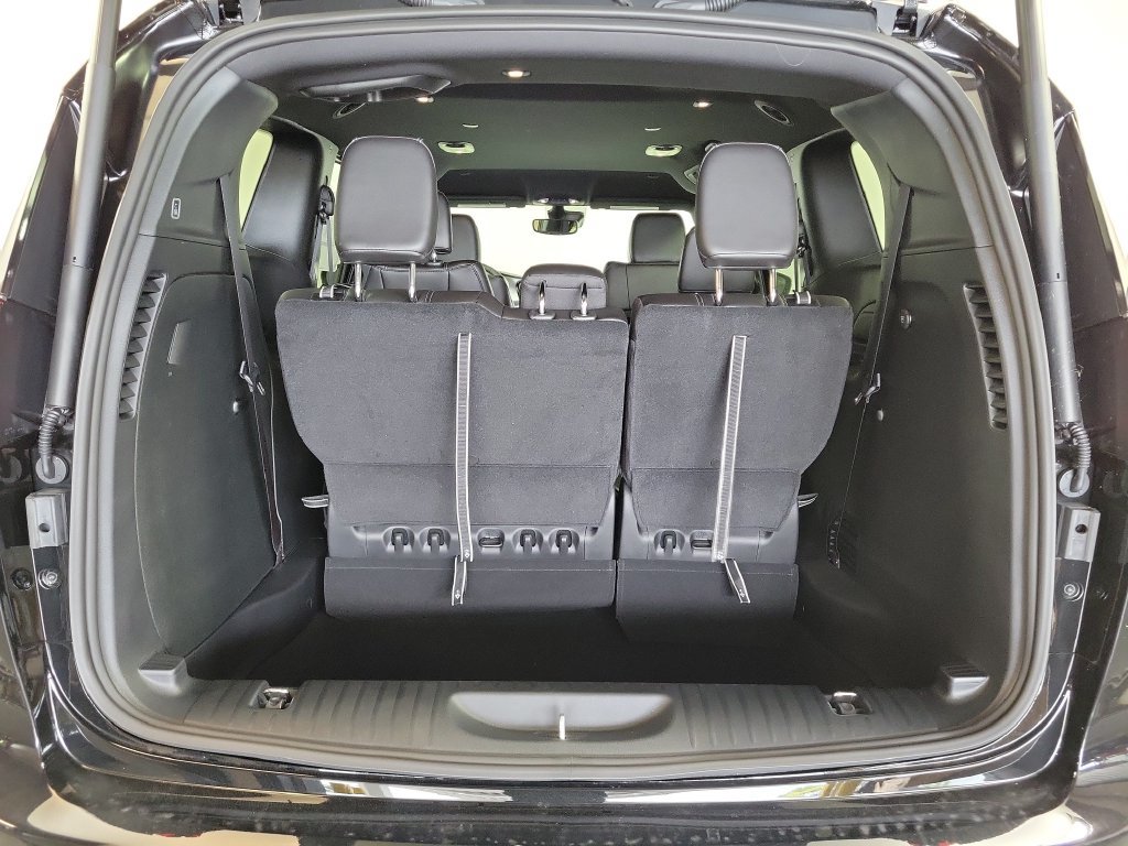 New 2027 Chrysler Pacifica Select FWD image 24
