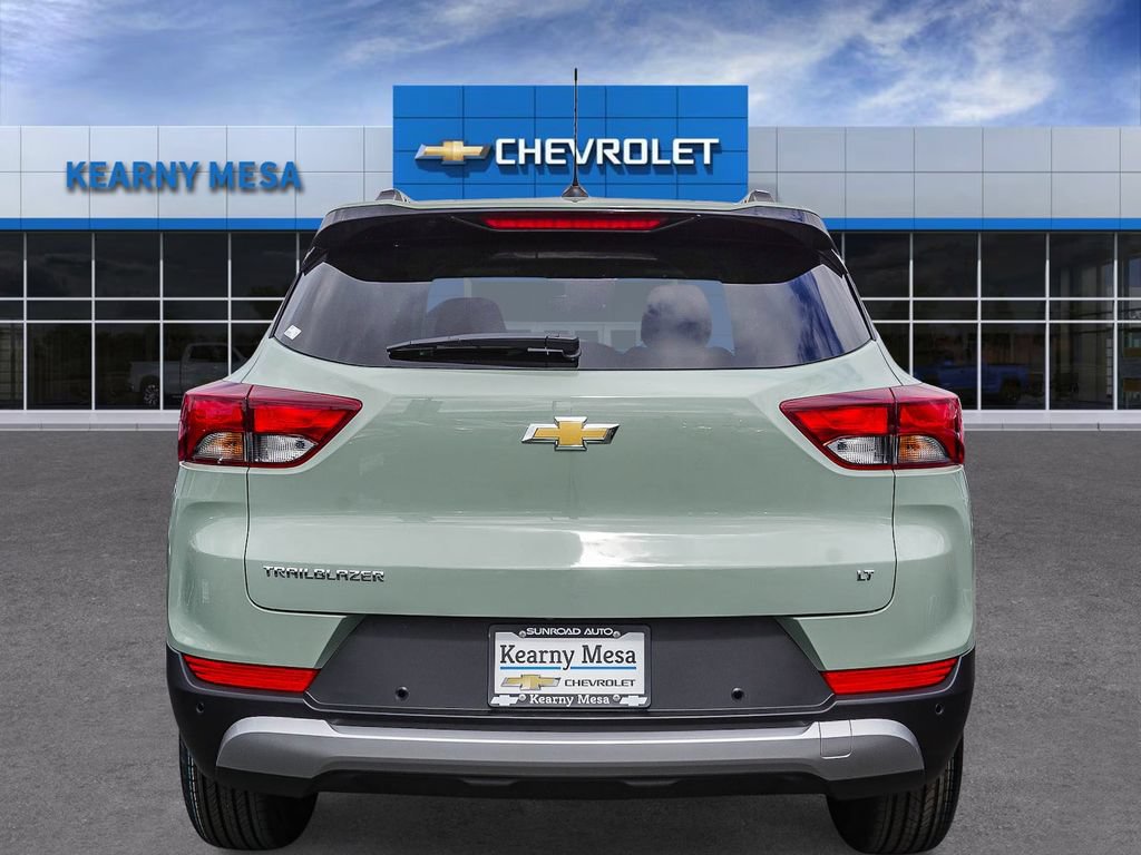 New 2026 Chevrolet TrailBlazer LT w/ LT Cold Weather Package FWD image 5