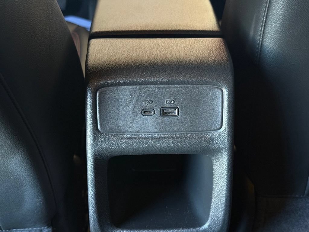Used 2024 Chevrolet Trax RS FWD image 14