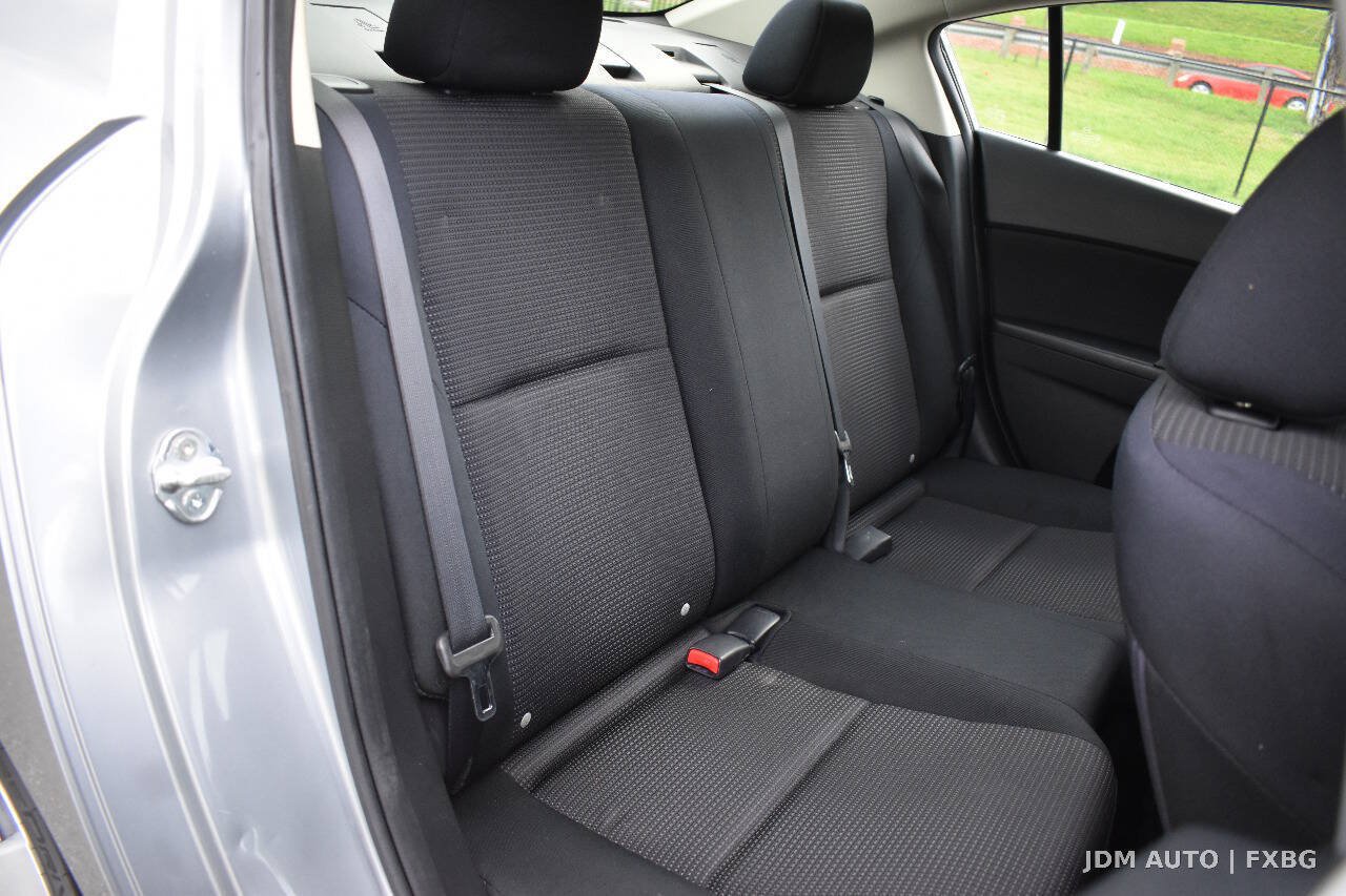 Used 2012 MAZDA MAZDA3 i Sport FWD image 15