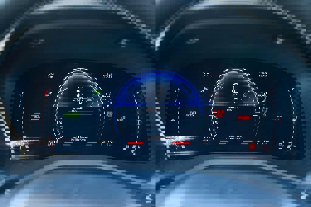 Used 2025 Toyota Camry SE image 24